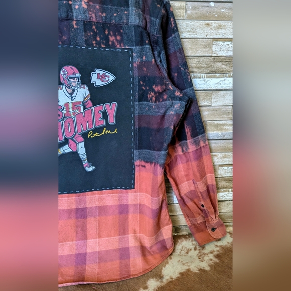 Kansas City Chiefs Mahomies Upcycled Handcrafted Dip Dye Bleach Flannel Shirt - Picture 4 of 15